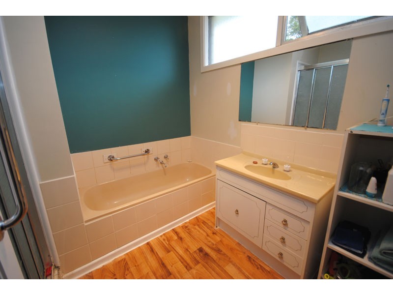 5 Darling Street, Heywood VIC 3304