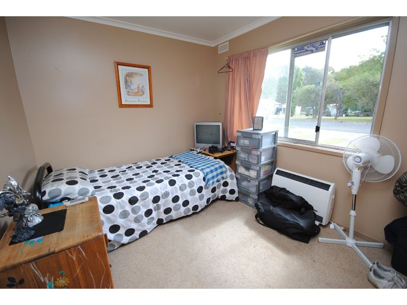 6 Anzac Court, Dartmoor VIC 3304