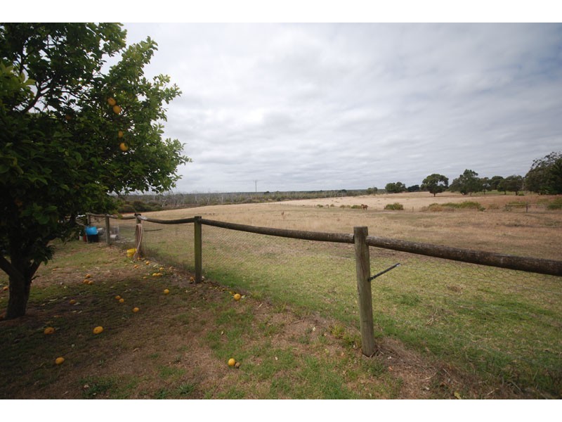 17 Reserve Road, Tyrendarra VIC 3285