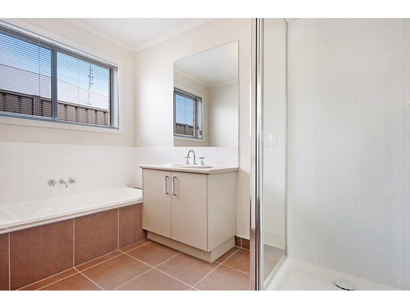 41 Madeira Close, Portland VIC 3305