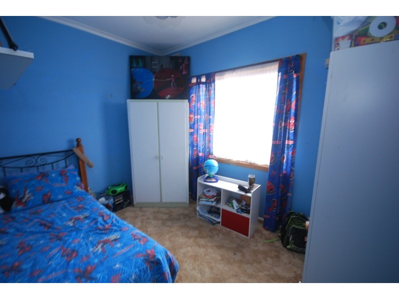 9 Valmai Avenue, Portland VIC 3305