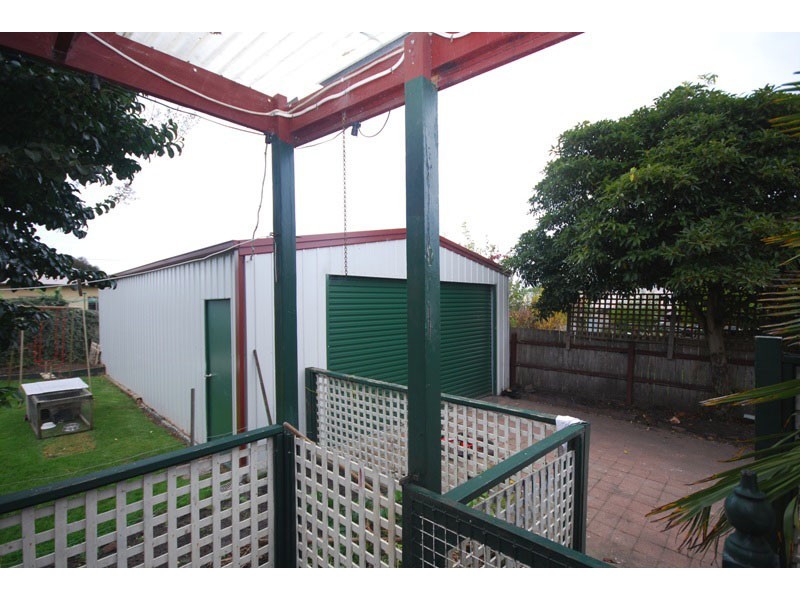 9 Valmai Avenue, Portland VIC 3305