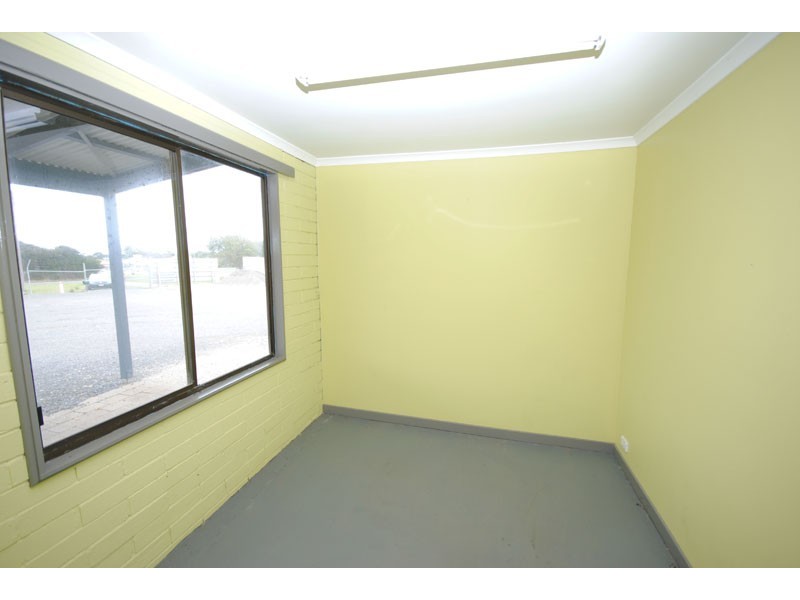 609 Henty Highway, Portland VIC 3305