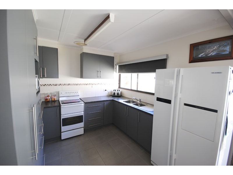 8 Barrowby Street, Portland VIC 3305