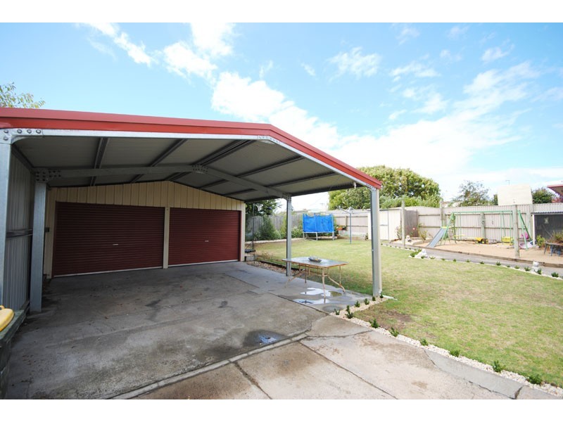 8 Barrowby Street, Portland VIC 3305