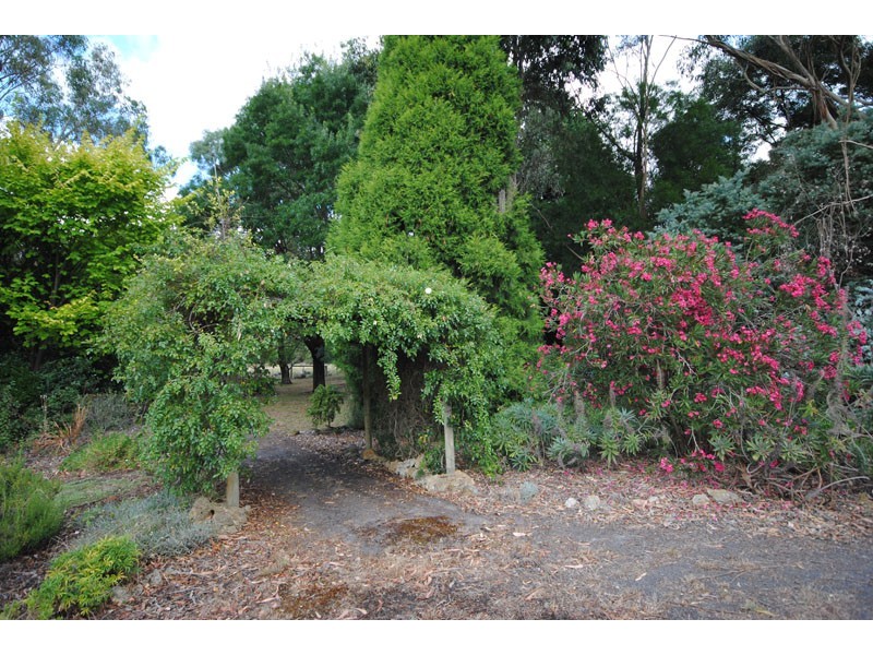 136 Cave Hill Road, Heywood VIC 3304