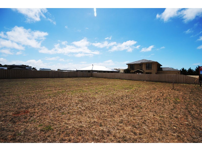 1-18 Blue Water Court, Portland VIC 3305