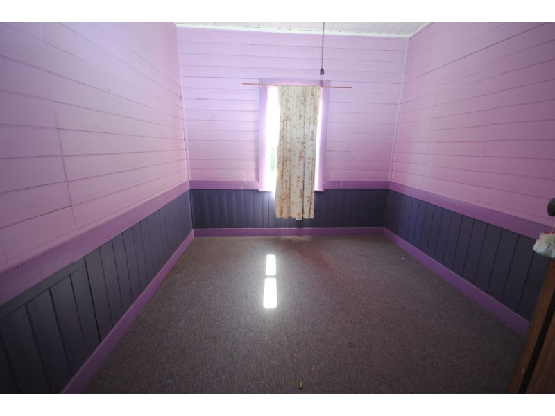 8 Barclay Street  East, Heywood VIC 3304