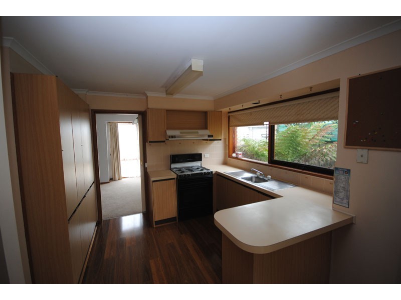 11 Shirva Crescent, Portland VIC 3305