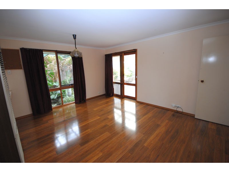 11 Shirva Crescent, Portland VIC 3305