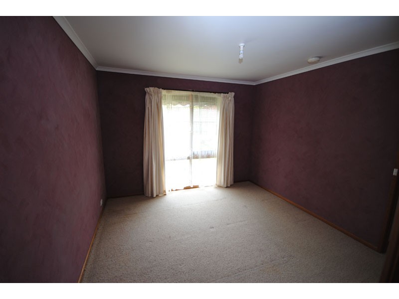 11 Shirva Crescent, Portland VIC 3305