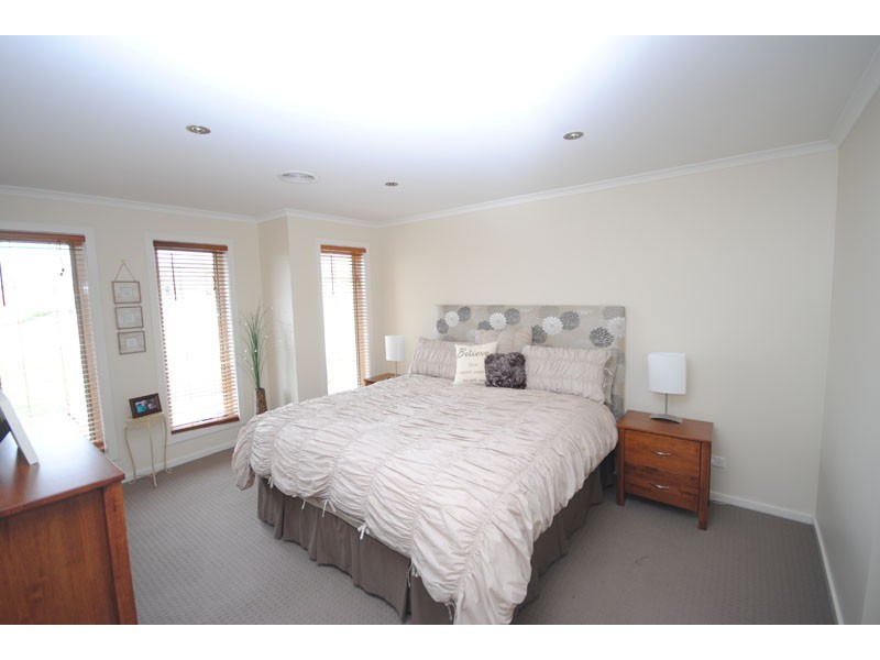 28 Madeira Close, Portland VIC 3305