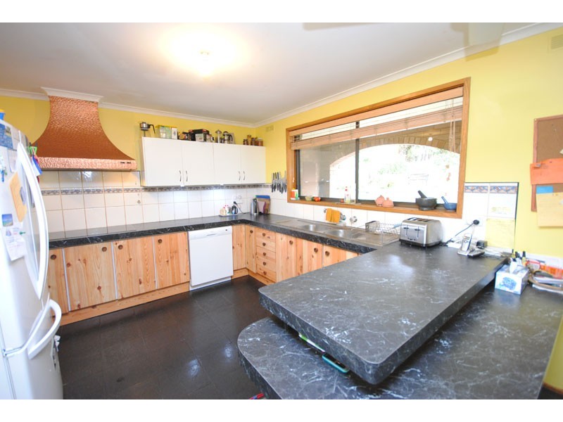 133 Bridgewater Road, Portland VIC 3305