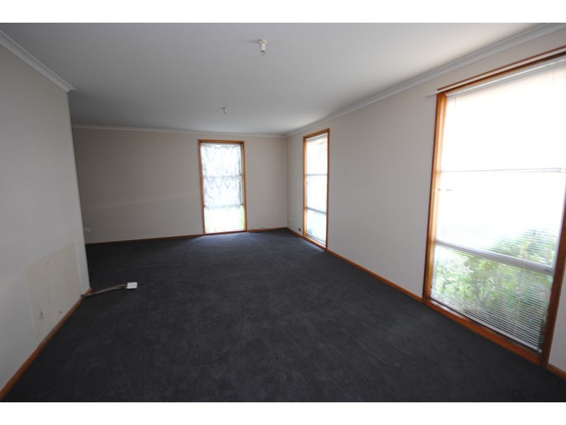 73 Lindsay Street, Heywood VIC 3304