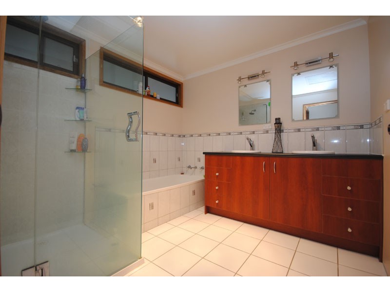 17 Sheoke Road, Portland VIC 3305