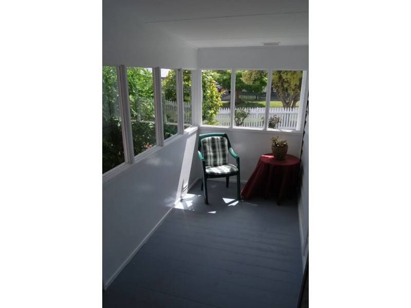 11 Sutton Avenue, Portland VIC 3305