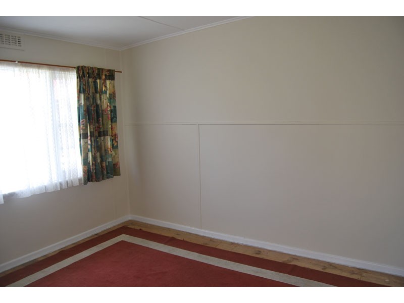 11 Sutton Avenue, Portland VIC 3305