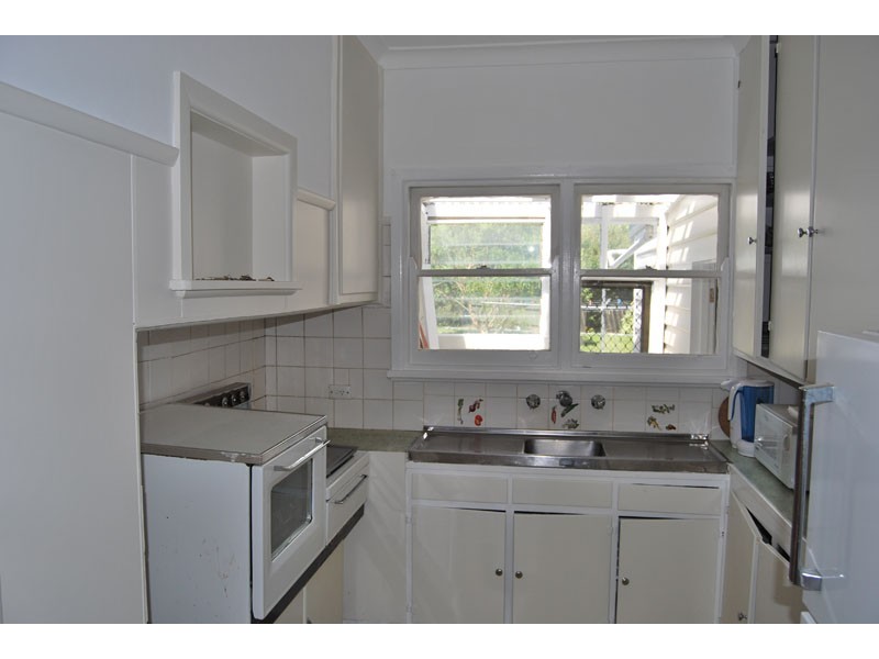 11 Sutton Avenue, Portland VIC 3305