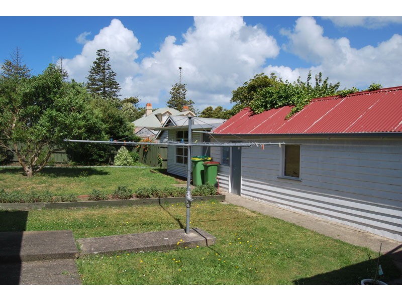 11 Sutton Avenue, Portland VIC 3305