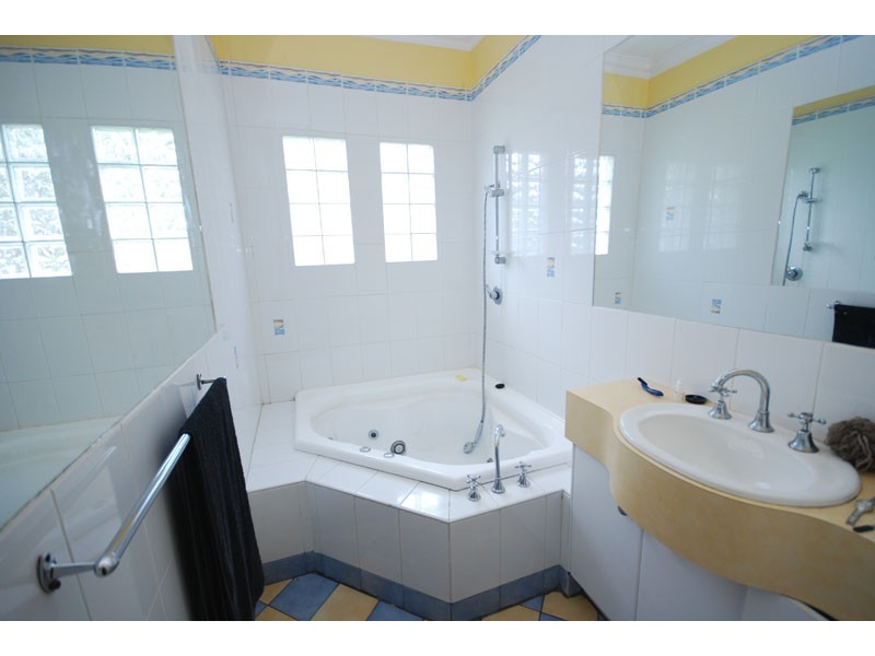 28 Peddie Ave formally Robin Ave, Portland VIC 3305