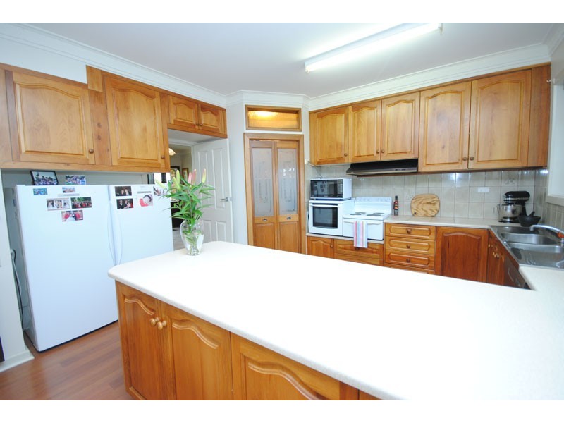 17 Urquhart Street, Dartmoor VIC 3304