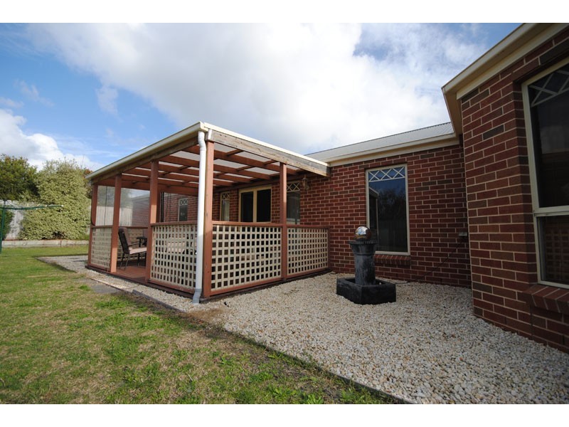 11 Donegal Court, Portland VIC 3305
