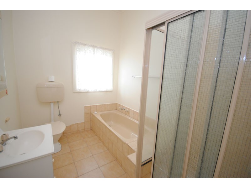 9b Market Court, Portland VIC 3305