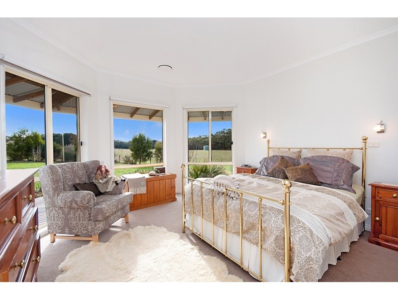 137 Crowes Road, Portland VIC 3305