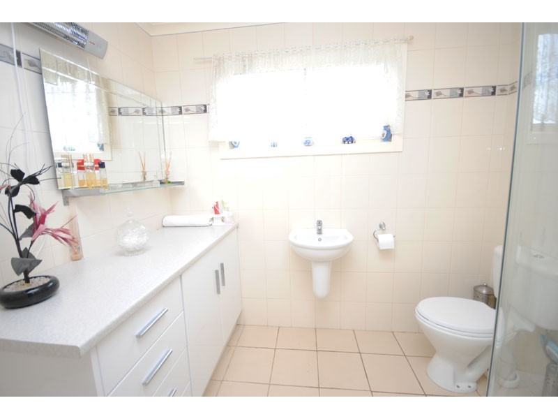 127 Greenham Street, Dartmoor VIC 3304