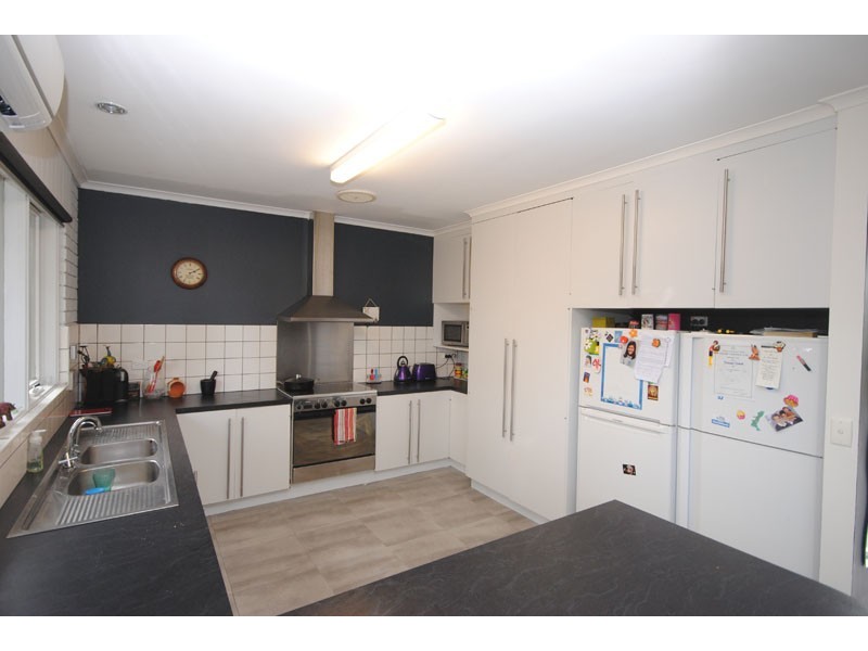 1 Stornaway Court, Portland VIC 3305