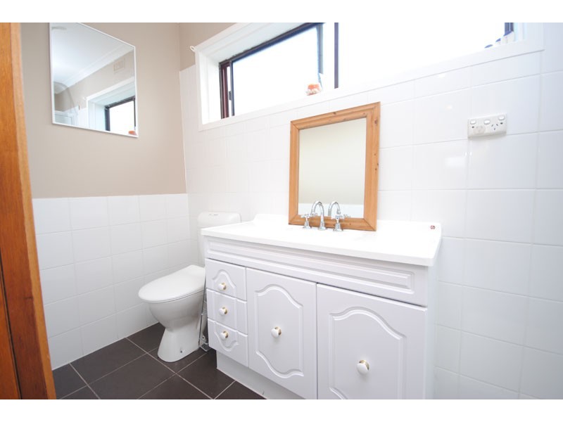 74  Scott Street, Heywood VIC 3304