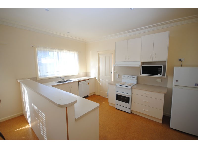1 Cameron Street, Heywood VIC 3304
