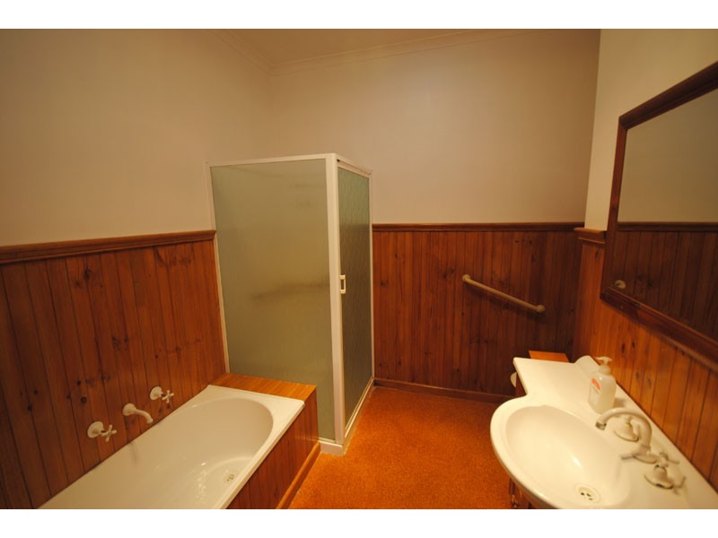 1 Cameron Street, Heywood VIC 3304