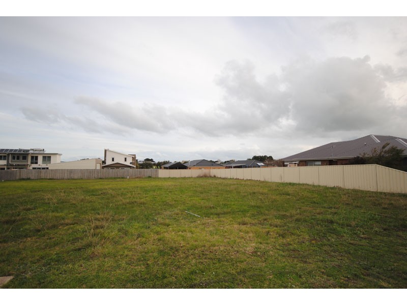 9 Atlantis Avenue, Portland VIC 3305