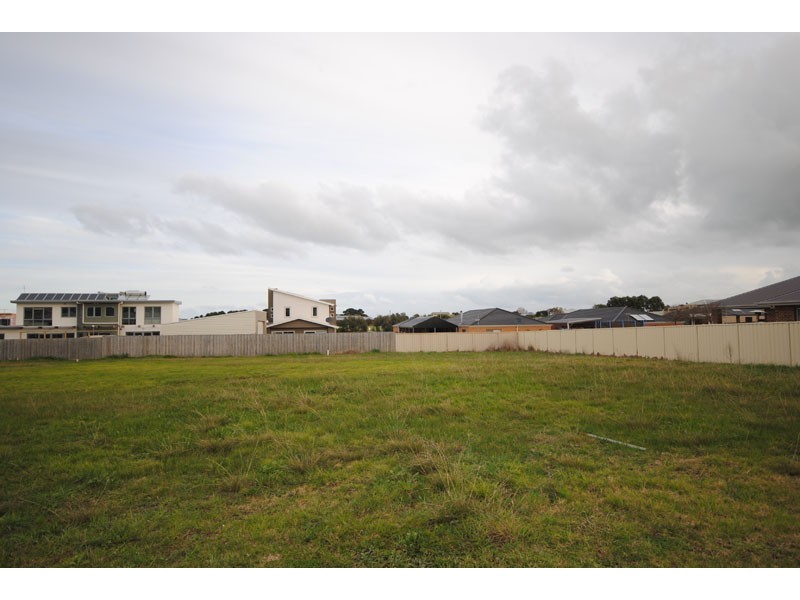 9 Atlantis Avenue, Portland VIC 3305