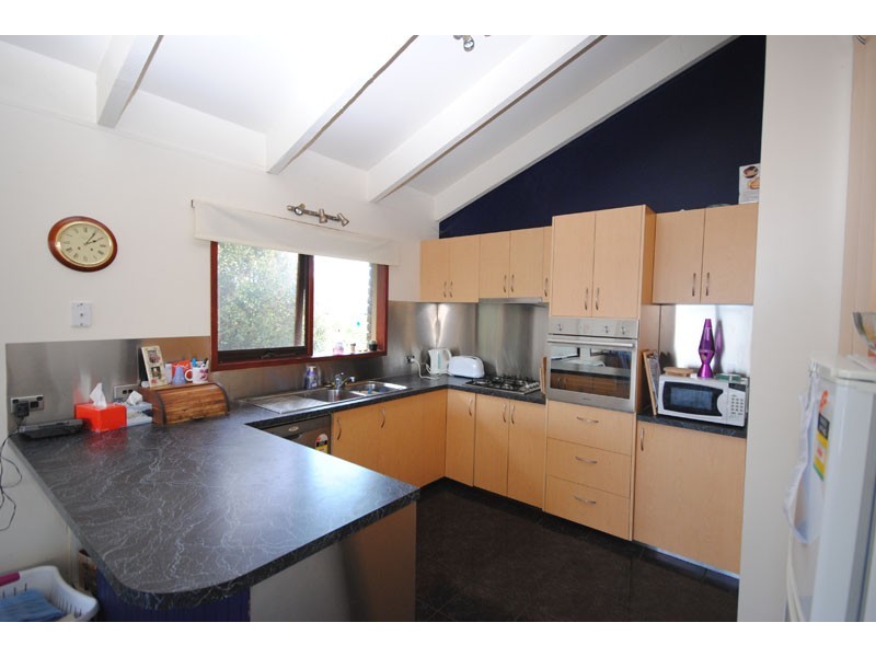 2/297 Hanlon Parade, Portland VIC 3305
