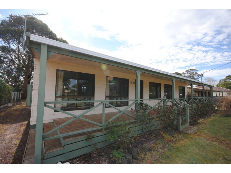 34 Barclay Street, Heywood VIC 3304