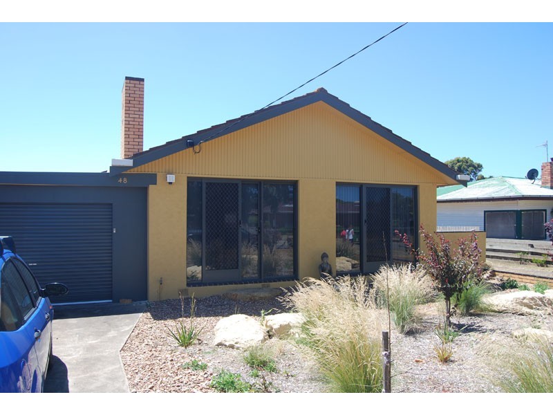 48 Waterford Avenue, Portland VIC 3305