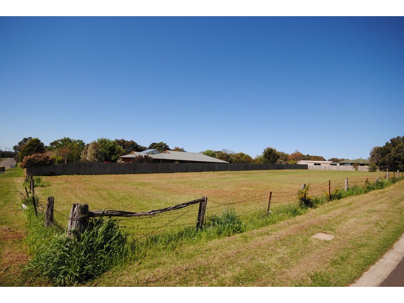 33 Burvilles Road, Portland VIC 3305