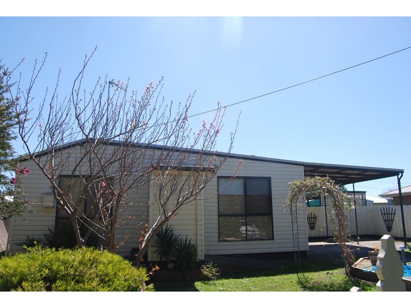 6 Wood Street, Portland VIC 3305