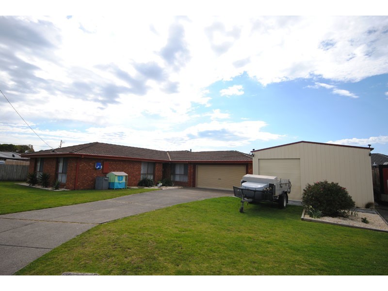 34 Tamora Crescent, Portland VIC 3305