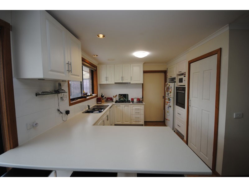 34 Tamora Crescent, Portland VIC 3305