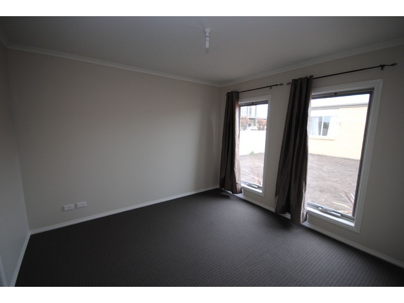 2/10 Wannon Street, Portland VIC 3305