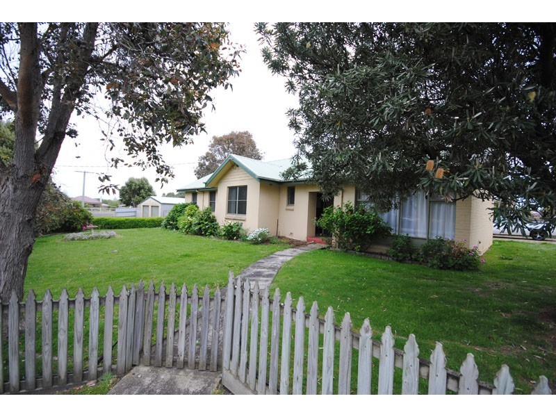 1 Whalers Court, Portland VIC 3305