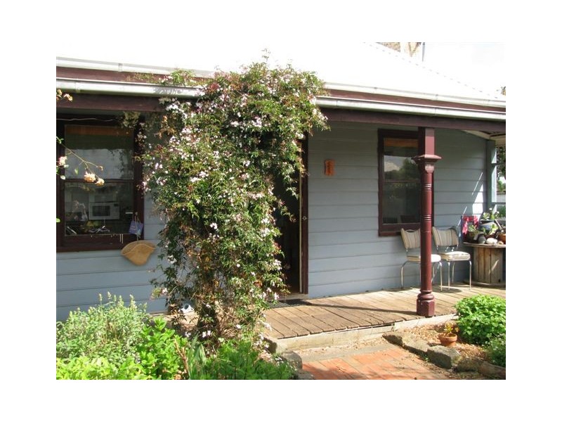 21 Clarke Street, Portland VIC 3305