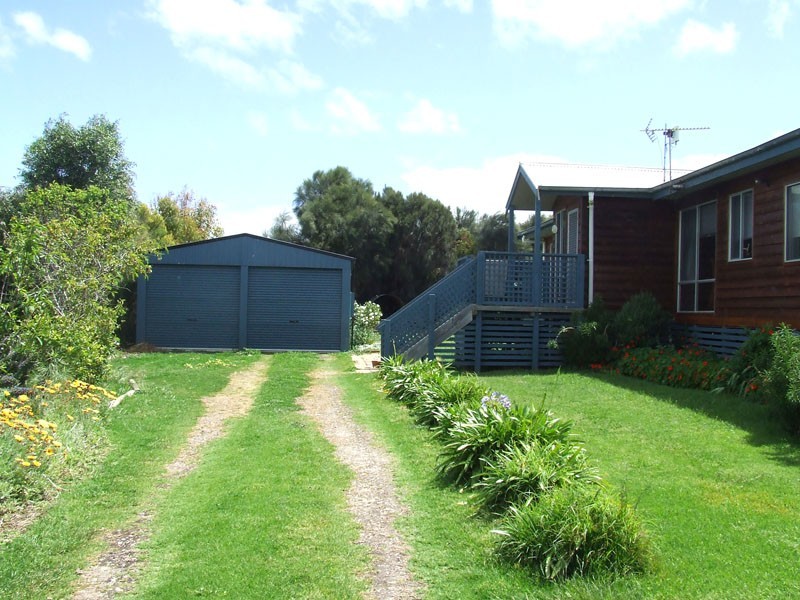 10  Nolan Street, Narrawong VIC 3285