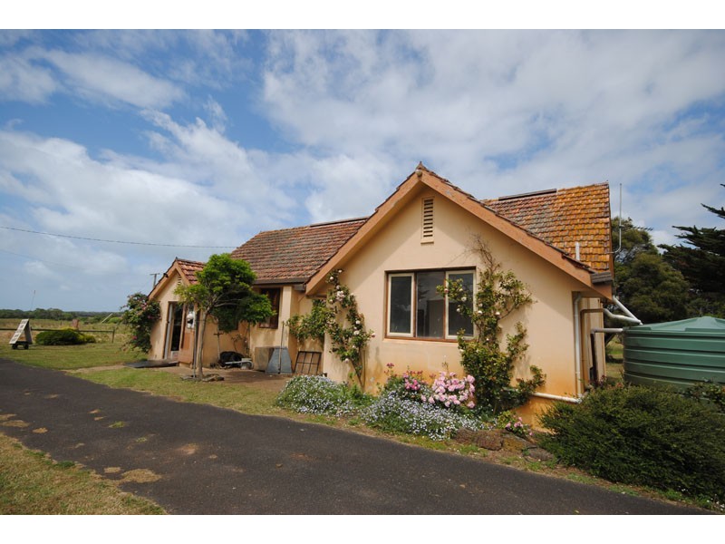 7098 Princes Highway, Tyrendarra VIC 3285