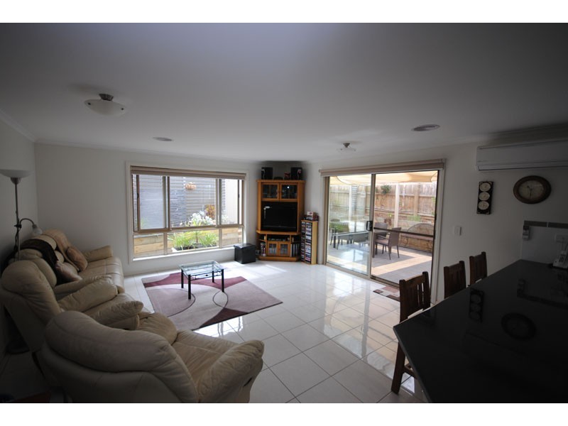 6 Caringal Court, Portland VIC 3305