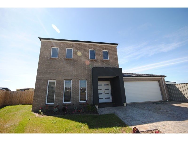 10 Aquarius Court, Portland VIC 3305