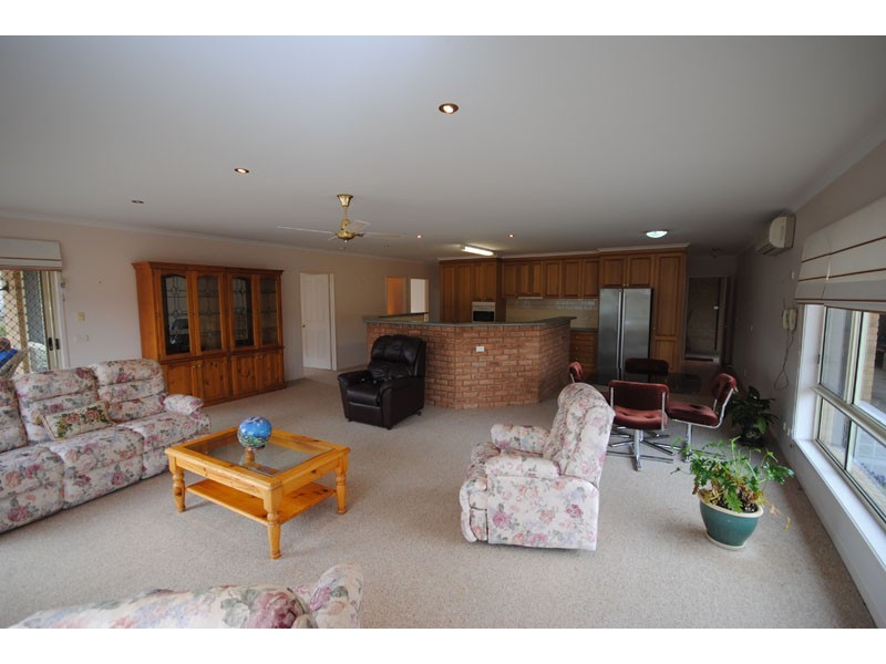 2 Manca Court, Portland VIC 3305